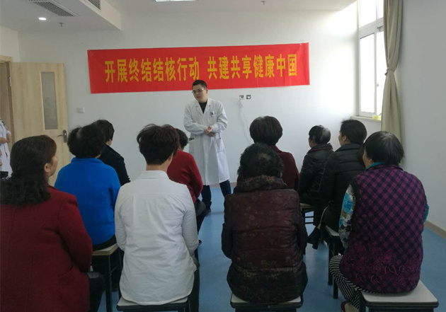 3月19～20日，溫州市第六人民醫(yī)院（溫州市中心醫(yī)院六院區(qū)）護士分別在結核門診及三個結核病區(qū)舉行結核病知識講座_副本.jpg